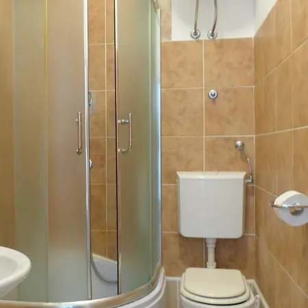 Loremi Appartement Pisak
